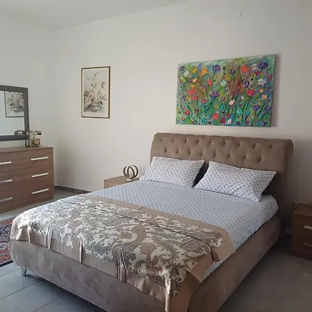 La Casa Di Gisa سولمونا